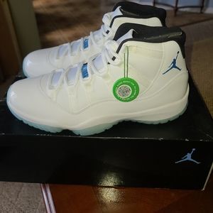 Jordan 11 legend blues